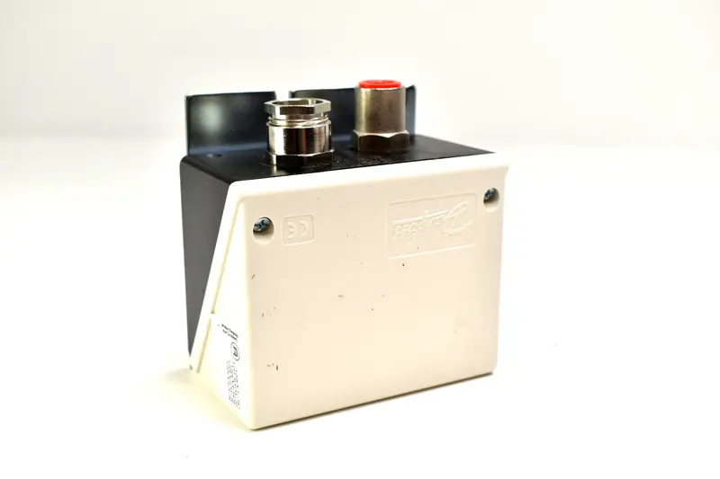 Ingersoll Rand Pressure Switch Replacement - 23621634 1